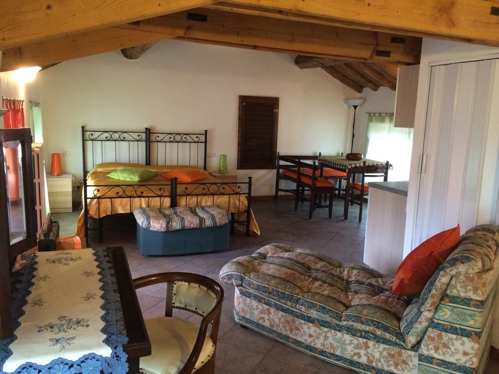 Yoghi & Bubu Apartment Gambolò Стая снимка